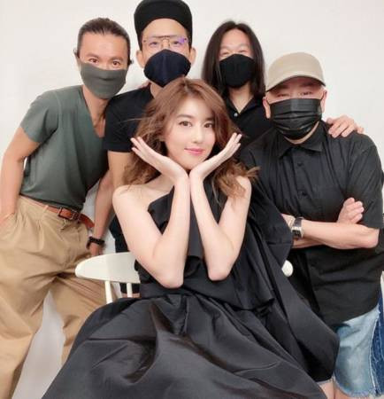 被指與李榮達“情變” 權怡鳳:娘娘我真的火了