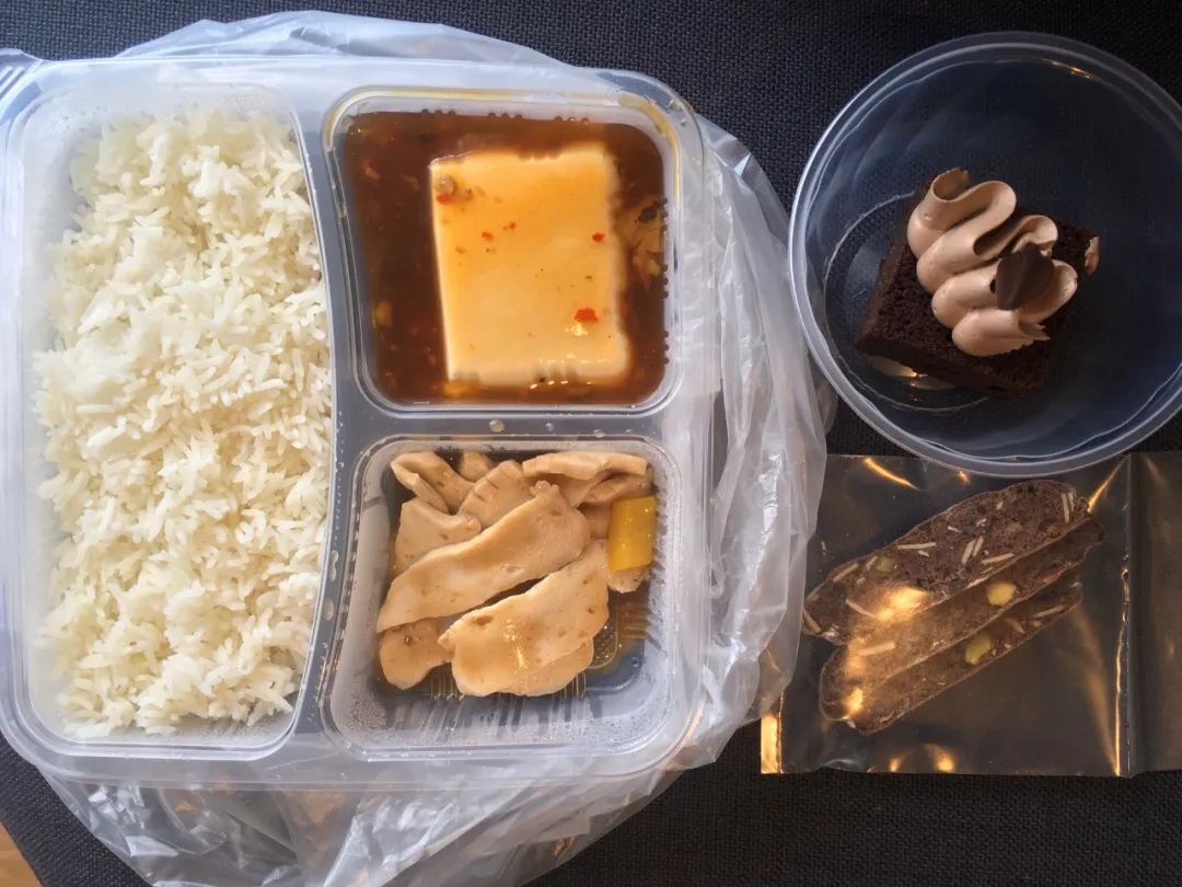 从海外回来，新加坡公民的本地隔离14天日记