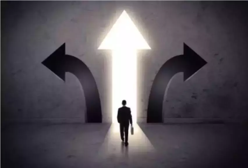 新加坡名校博士为照顾儿子当德士司机走红,现在他做什么呢