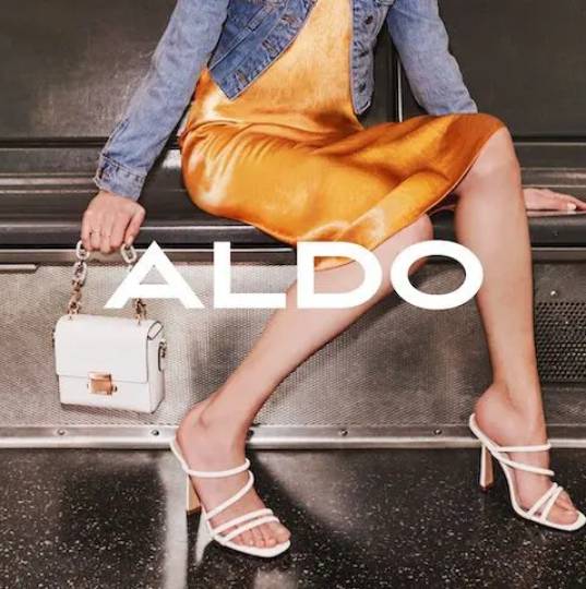 新加坡烏節路超100家美食打折、名牌鞋包買一送一