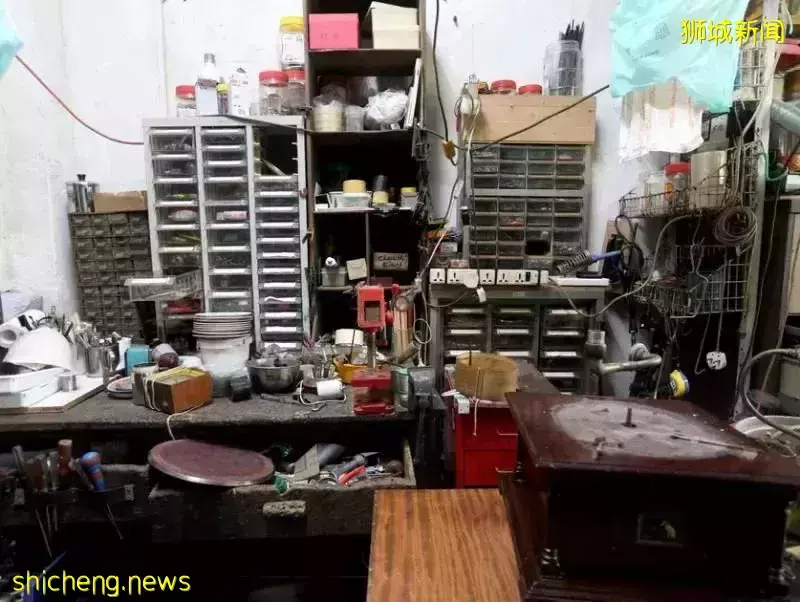 “有傻瓜來買，有傻瓜來賣” 新加坡這家店是啥操作