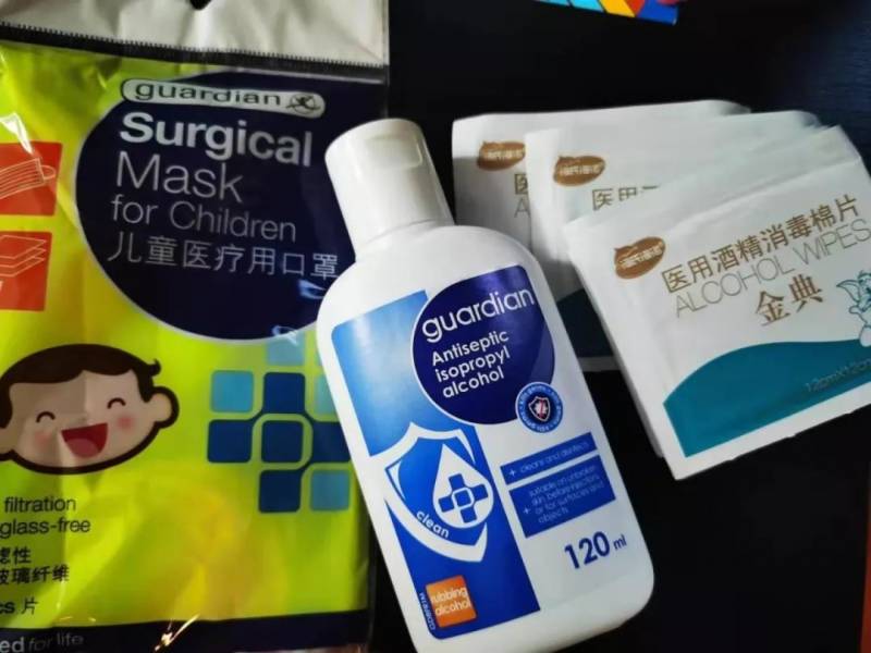 新年开学第一天，女儿在新加坡小学被骂中国病毒