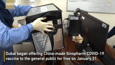 中國疫苗逆襲!美媒力挺,英國富豪專門飛迪拜接種!新加坡即將批准