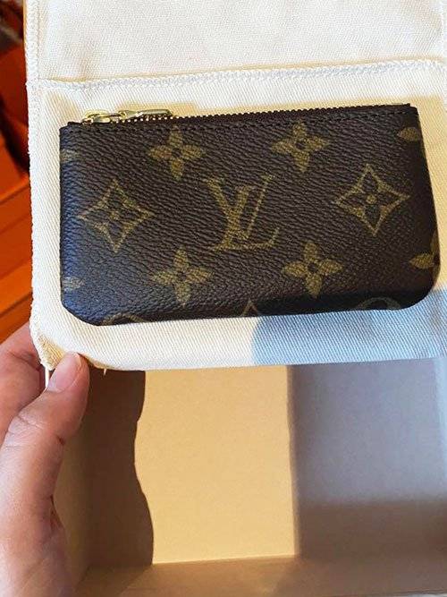 ◤寶馬撞店◢ 大火燒得屍體難以辨認 張父靠牙齒辨認企翔