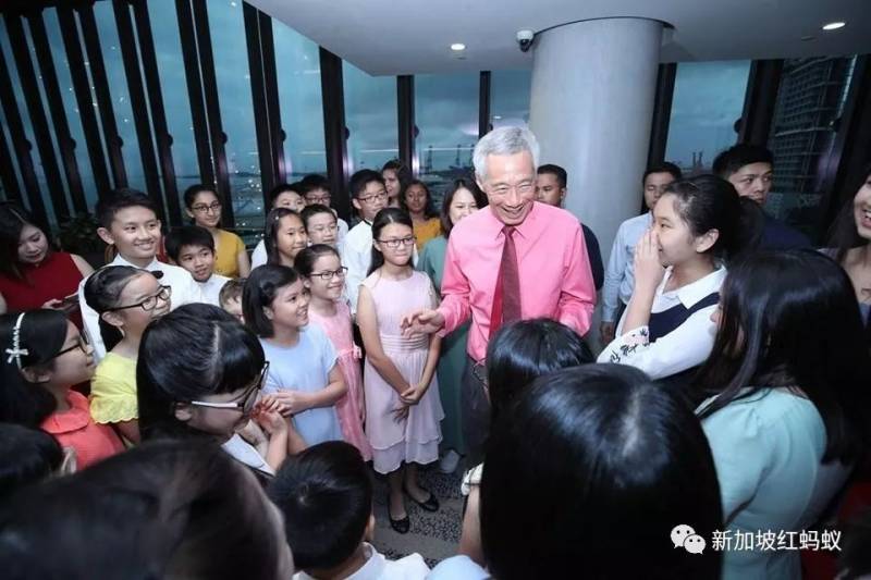 华语已从家庭环境中淡出，新加坡人的双语优势从何说起