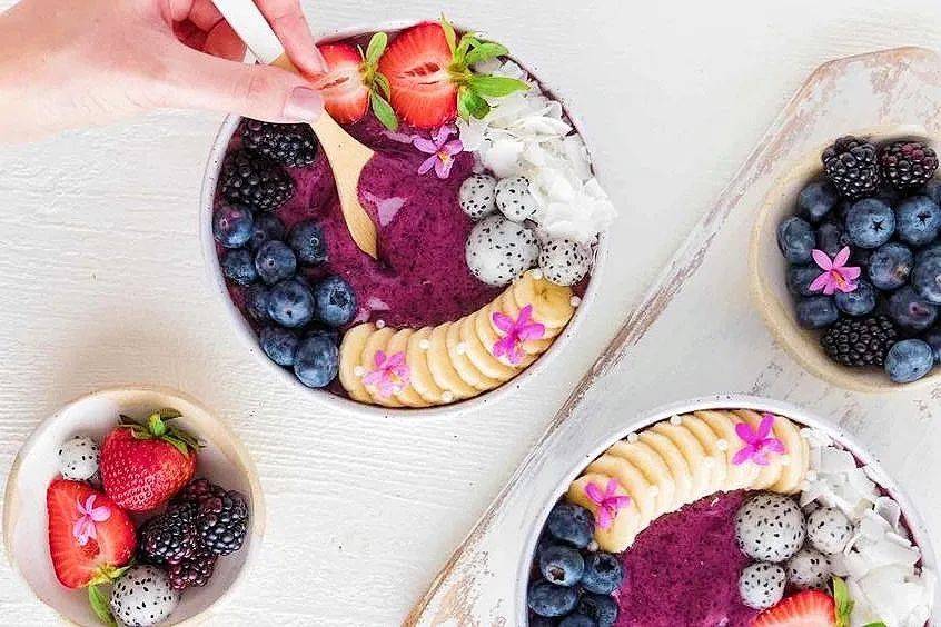 你與馬甲線之間，真的就只差一碗“Açaí Bowl”