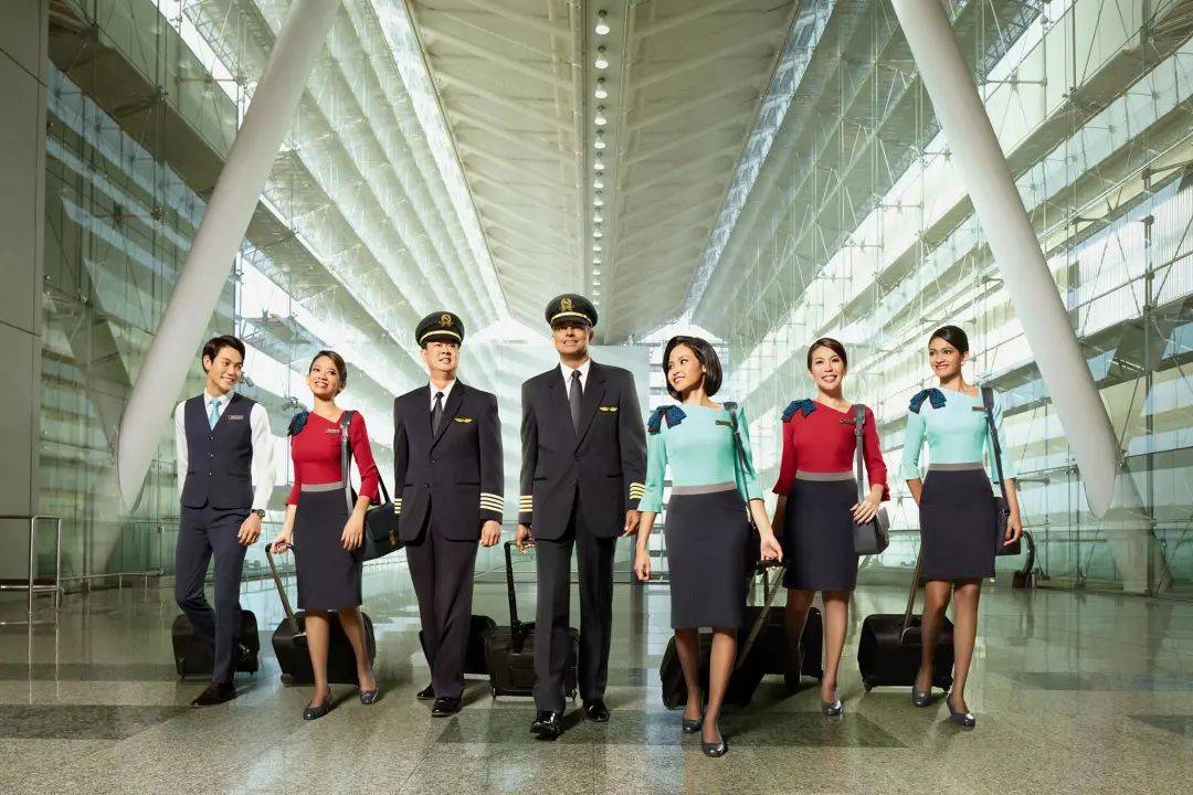 再见了!新加坡胜安航空!32年的陪伴走入历史,之后的旅程由新航延续