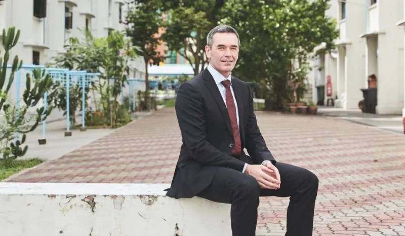 在新加坡送外卖竟月入7000新!国内近70万高材生来送外卖,你愿意加入吗