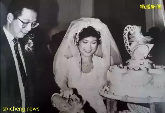 新加坡第一夫人：婚後30余年，白發蒼蒼仍並肩而行，如熱戀一般