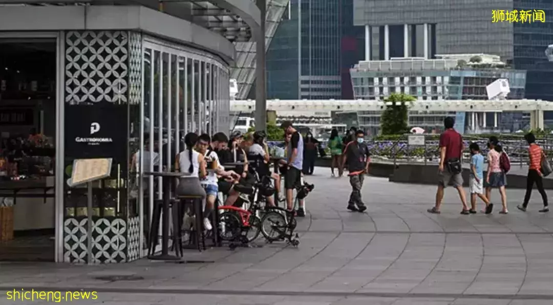 最近，新加坡物价涨疯了！杂菜饭、房租、汽油都涨了20%，这32样东西变贵了
