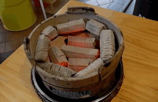 新加坡港式打边炉火锅自助来了!全岛只此一家