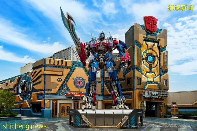 北京環球影城開幕了！跟新加坡環球影城的大對比來了