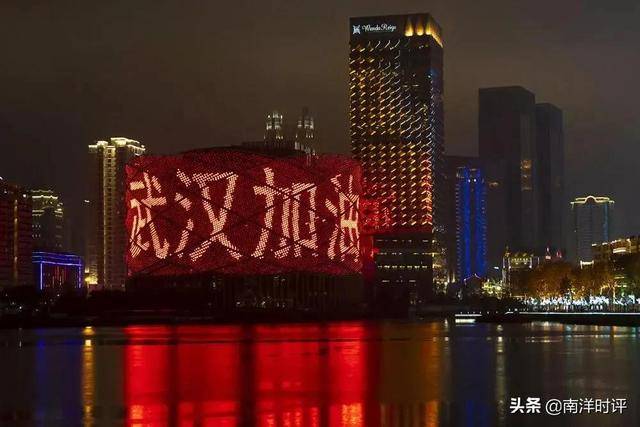 唐晓岚:论为什么在新加坡一定要拍死蟑螂