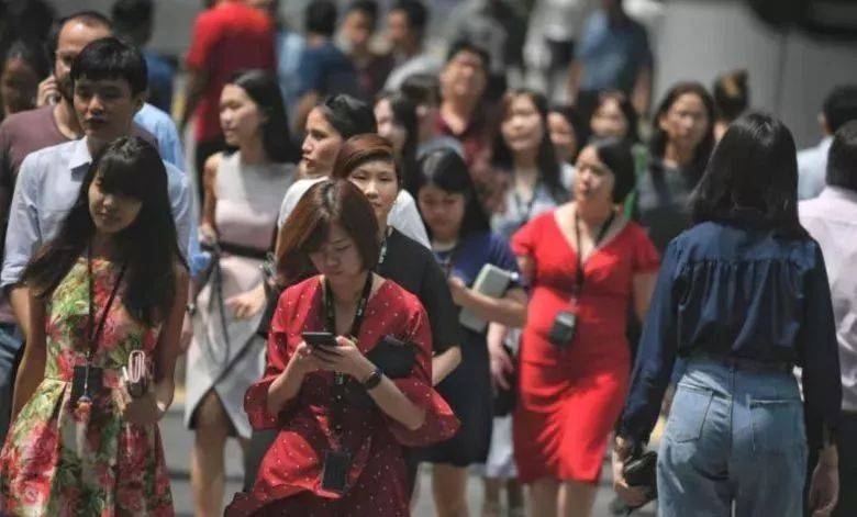 去到新加坡，工作，生活，美食全都不耽误