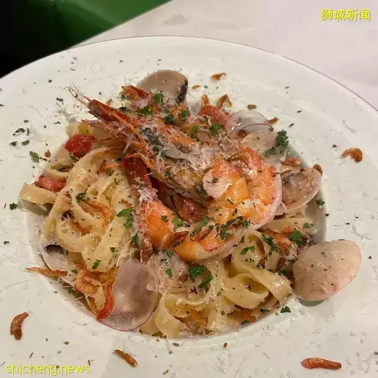 全新宠物友好的Cafe“Cava”🐕户外用餐区能让宠物入座!主打西式料理,快来探店咯