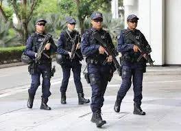 新加坡這處神秘排屋,深夜傳來男女狂歡聲,被警察一窩端