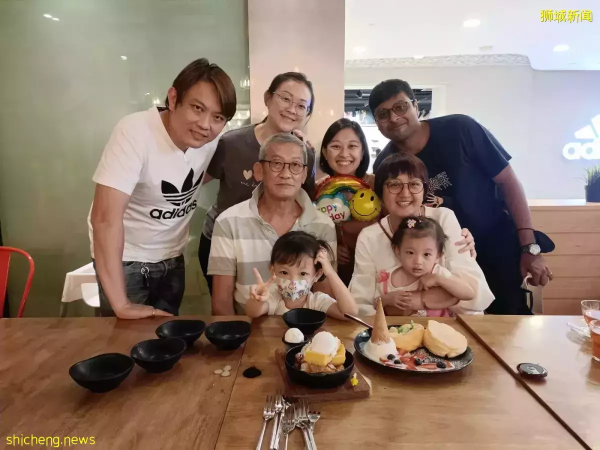 2年未见家人 护士接妈妈到新加坡庆母亲节