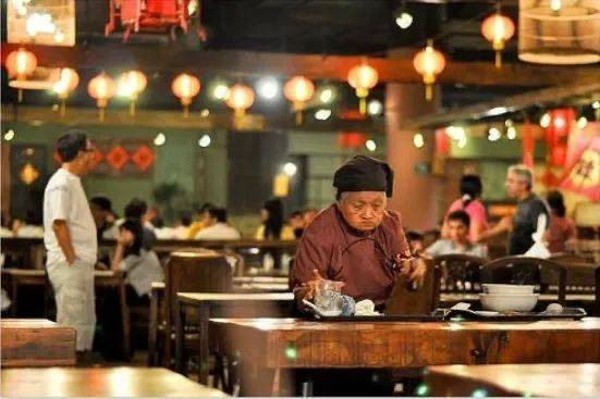 新加坡如何保障老年人的福利？這些政府直接提供的配套計劃，你需要知道