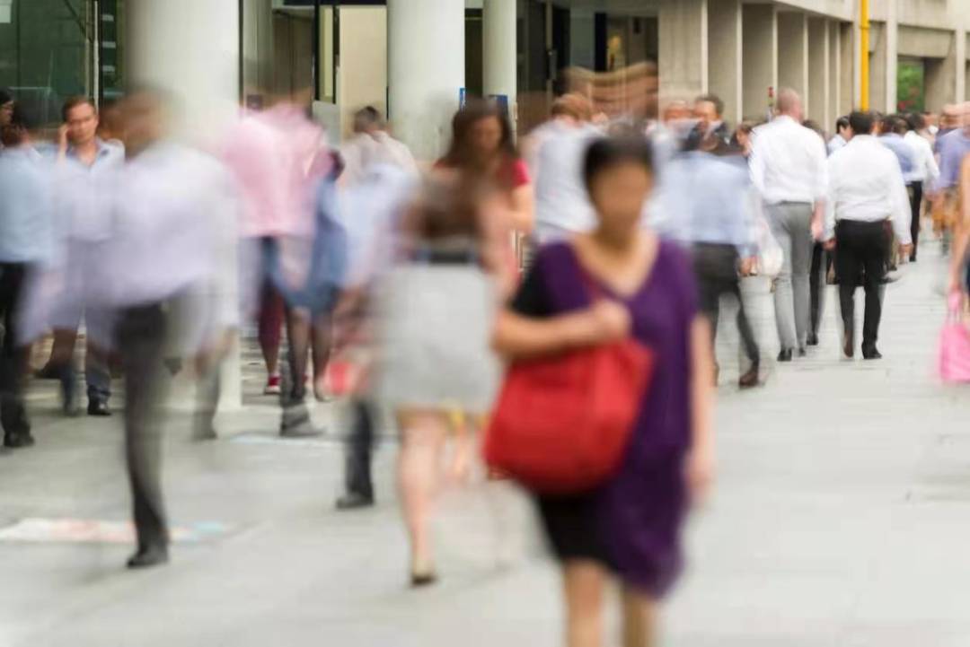 新加坡生育率又創新低！移民政策會放寬嗎