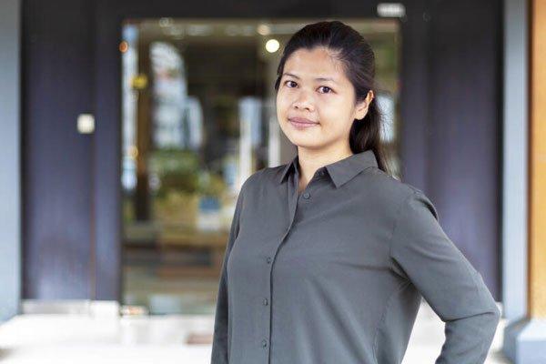 狮城首位受警队训练女保镳 富商请她保护躲暗杀