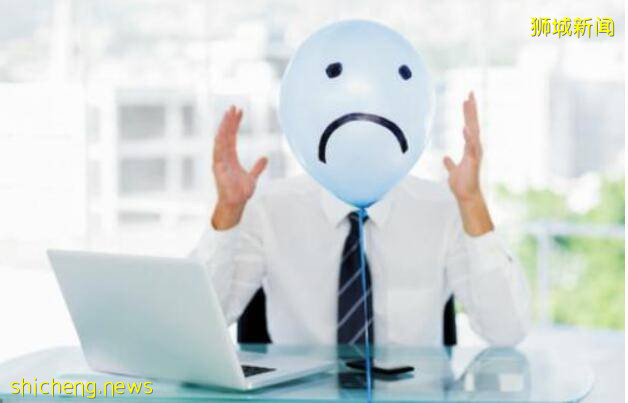 新加坡当代年轻人解压实录！花钱、聊天、上网、虐自己