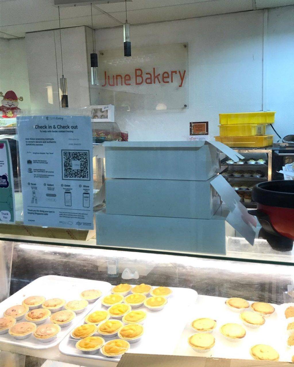 June Bakery老字号手工芋泥挞💜内馅满满、每日新鲜出炉,临近中午一扫而空全卖完啦🔥