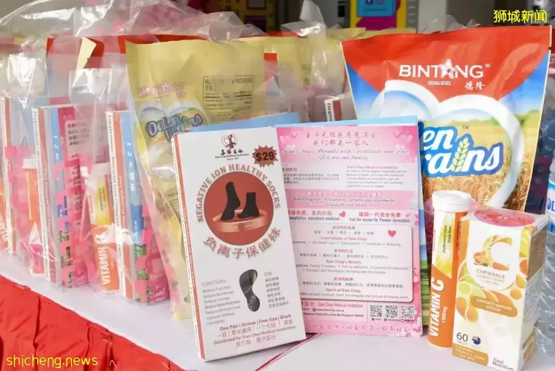 新加坡热心公益的慈善家,一出手就捐赠了$50万新元