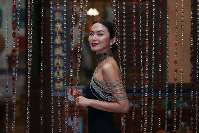 新加坡這部大尺度18禁電視劇在韓國獲獎了！部長轉發點贊