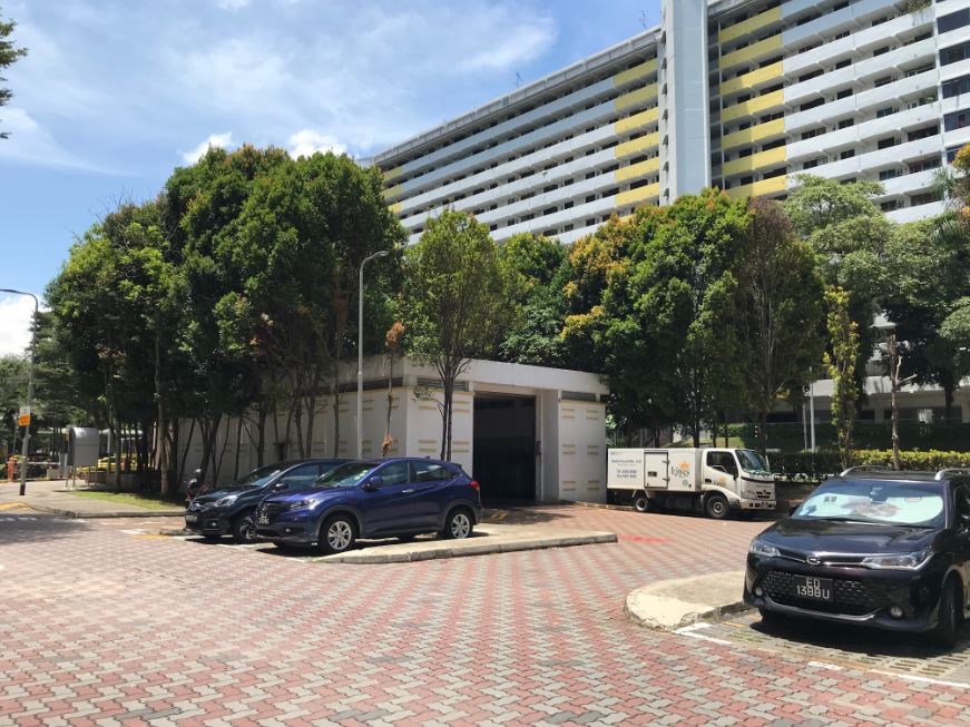 中年大叔蜗居锦茂垃圾站视频疯传，议员马上找到他……