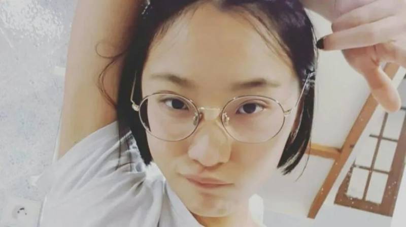 她，22歲中國女留學生，下海後在國外成人網站爆紅！網友評論亮了