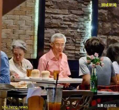 厨房不设烟道油烟内循环，李显龙都得上档口吃饭