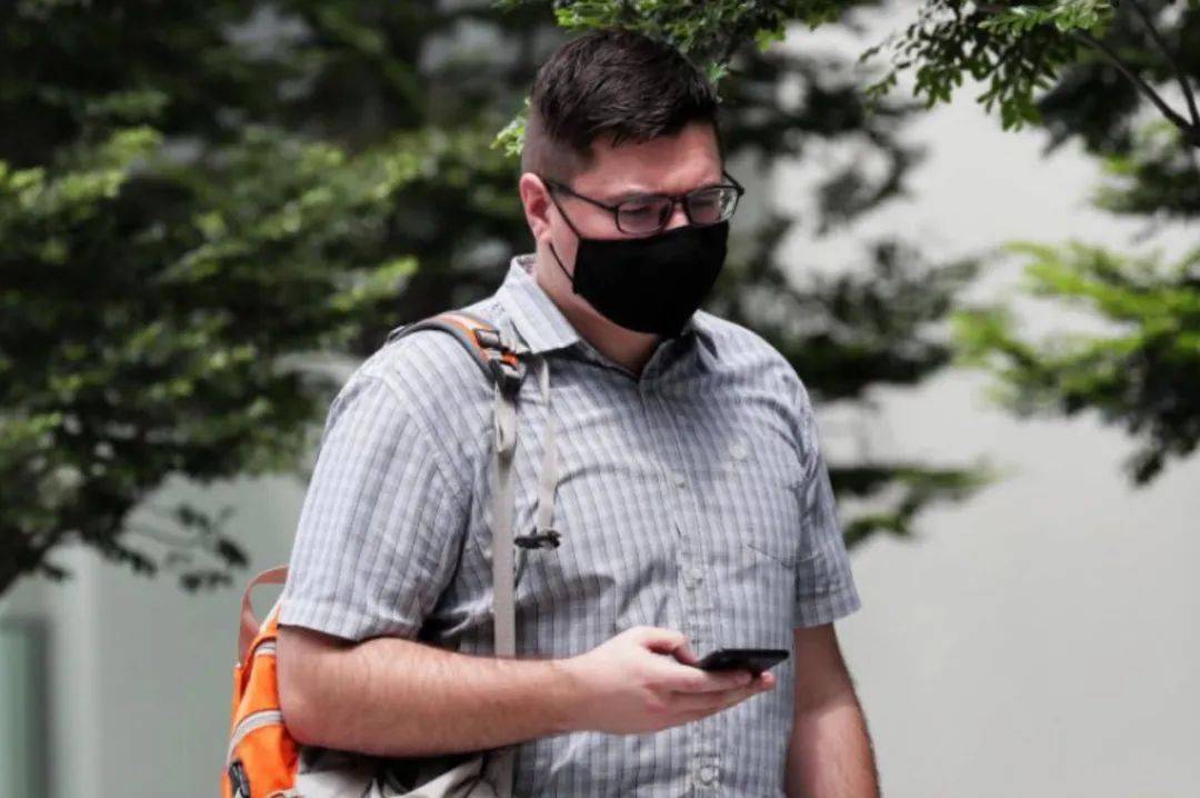 中國男子在新加坡強奸一名PR女性未遂，被判坐牢6年鞭刑3下！部長：高學曆性犯罪不應輕判