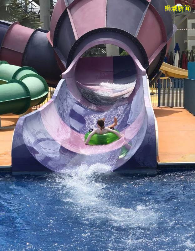 新加坡一整天都玩不夠的水上樂園！335米漂浮河，亞洲最長的水滑梯，太刺激了