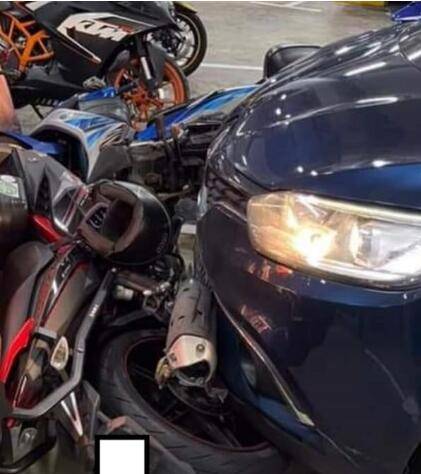 新加坡司机酒驾撞翻摩托后大睡，警察盘问大呼“还要睡觉”