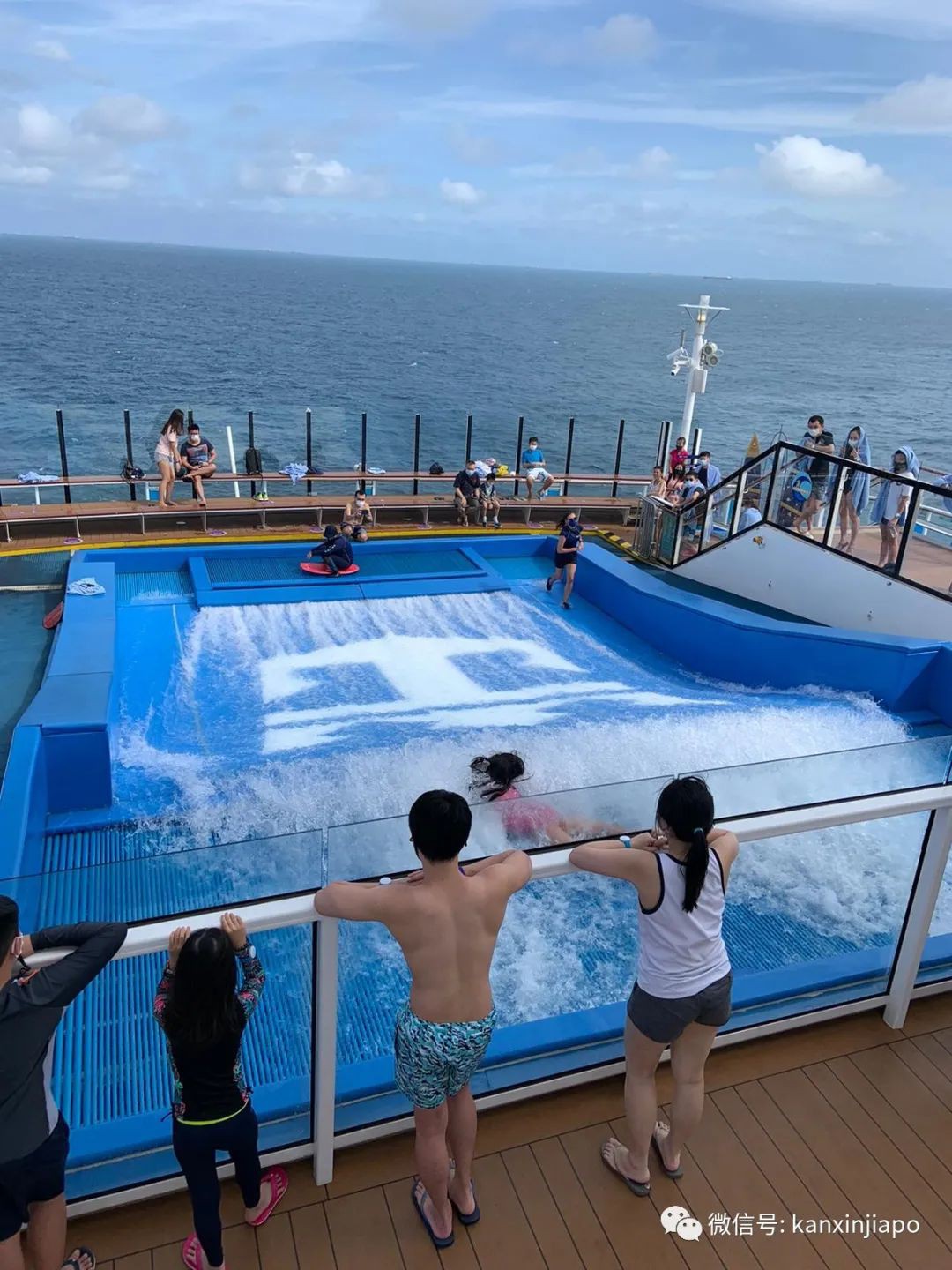 今增6 | 出海前阴性,上船后阳性!载3000人游轮紧急调头靠港新加坡