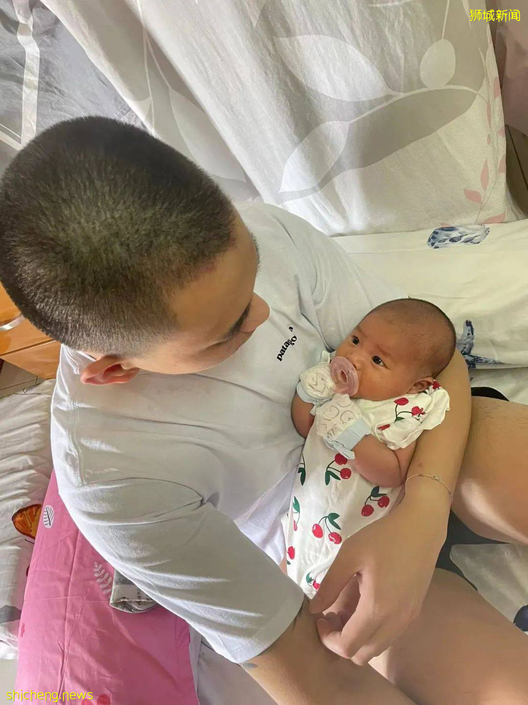 十万火急!“我们一家三口中新冠,宝宝才7个月,当天新加坡医院床位已满......”