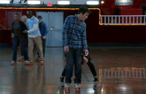 小时候玩的脱裤子游戏在新加坡场景再现!结果杯具啦