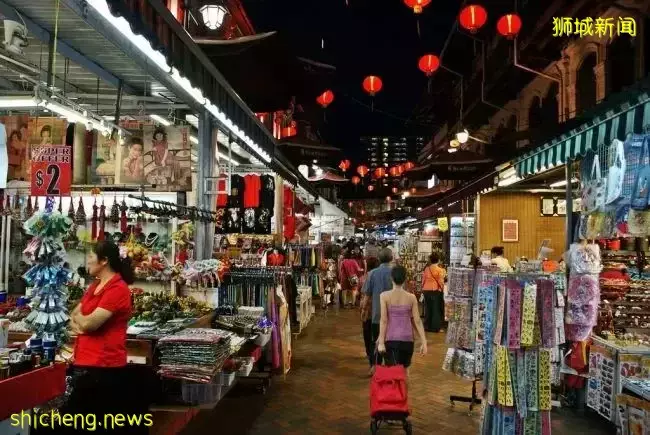 “我和女儿遭到店员怒斥:这里是新加坡,不是中国!”