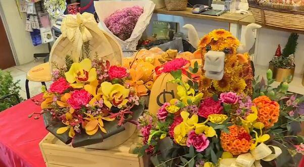 新加坡圣诞助“买气”大涨,“中国年”或成就“卖气”