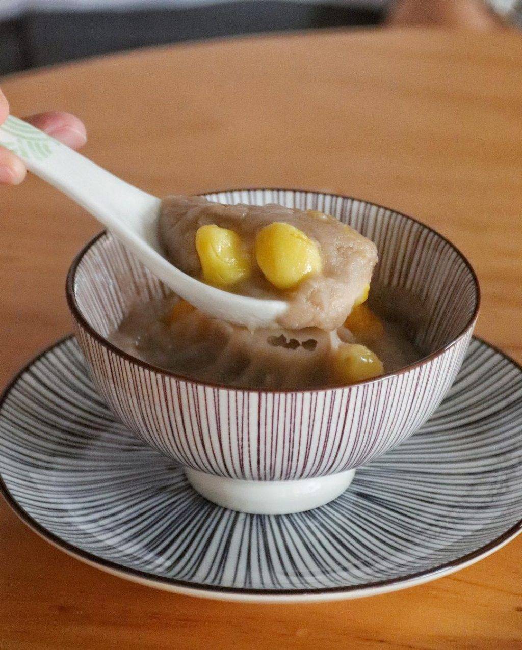 深夜甜品店✨芽籠“Sweet Hut Dessert 甜秘密”🍬糖果色空間、傳統新潮糖水，營業到淩晨4點