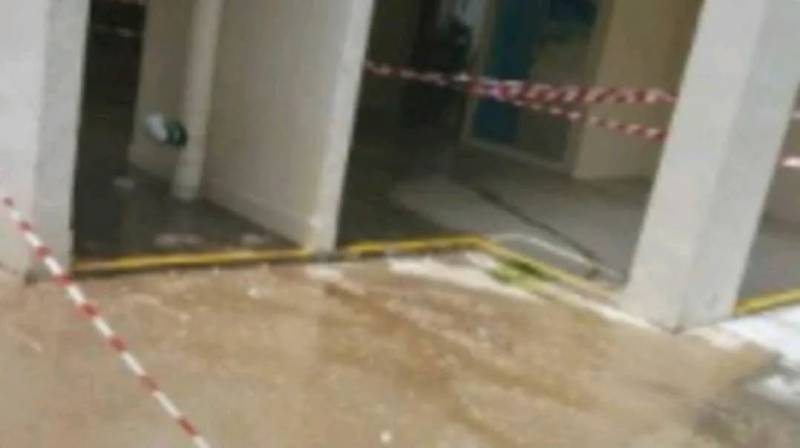 组屋楼下排泄物满地，画面太美不敢看！（慎点）