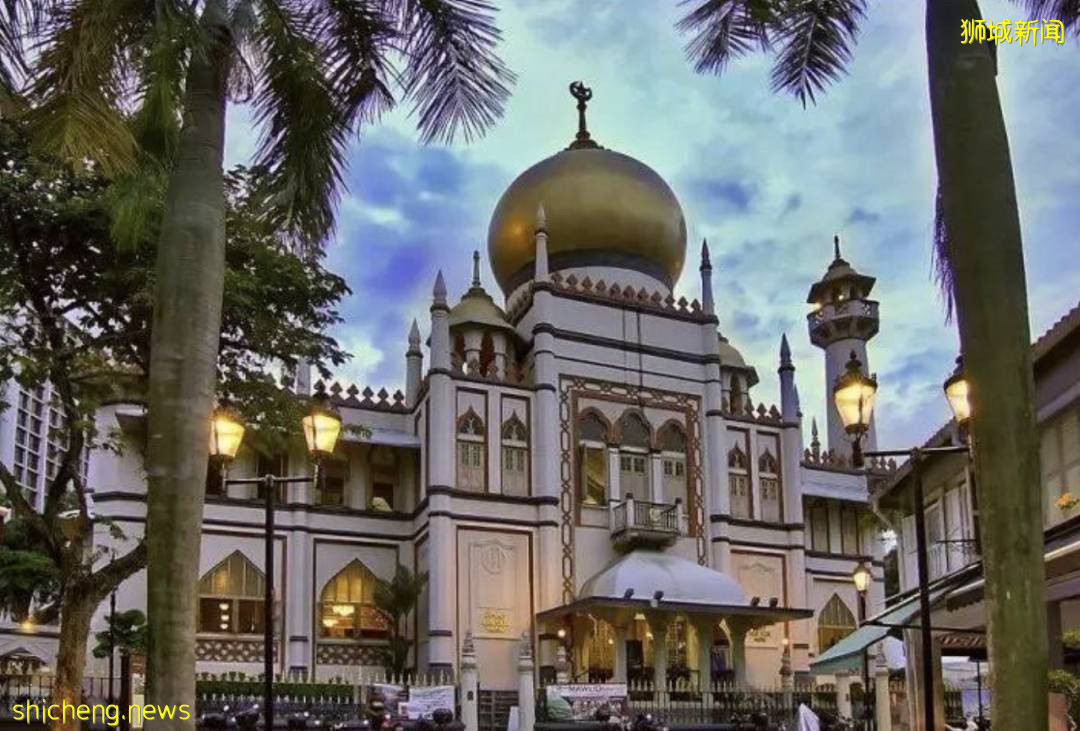 以自身经历讲述历史故事,甘榜格南历史书获新加坡历史奖