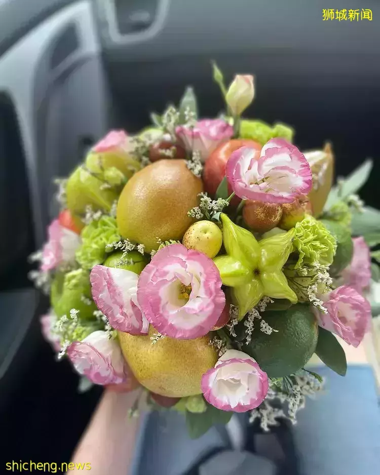 买花不再浪费钱!100%可食用的花束,结合水果+坚果+干果+甜食等材料,全岛首创💐