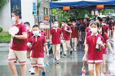 新加坡解封後如何保障學生們的安全!