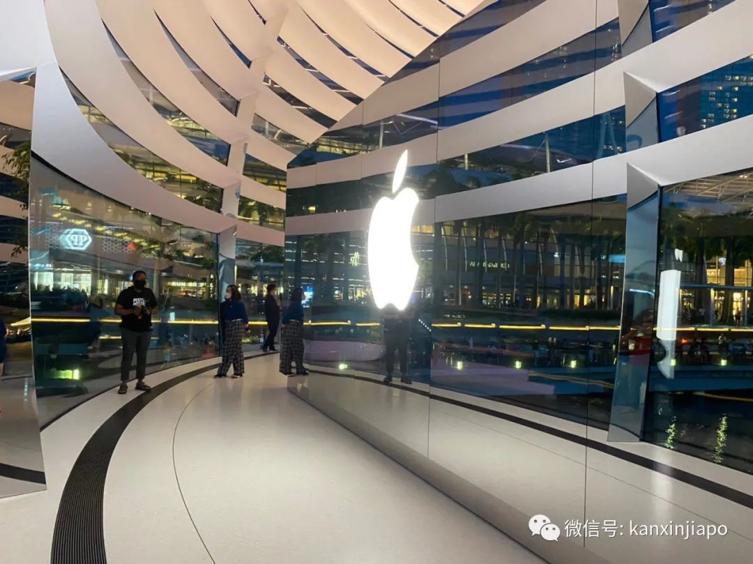 多图实拍科技感超强,逛全球首个水上苹果商店初体验