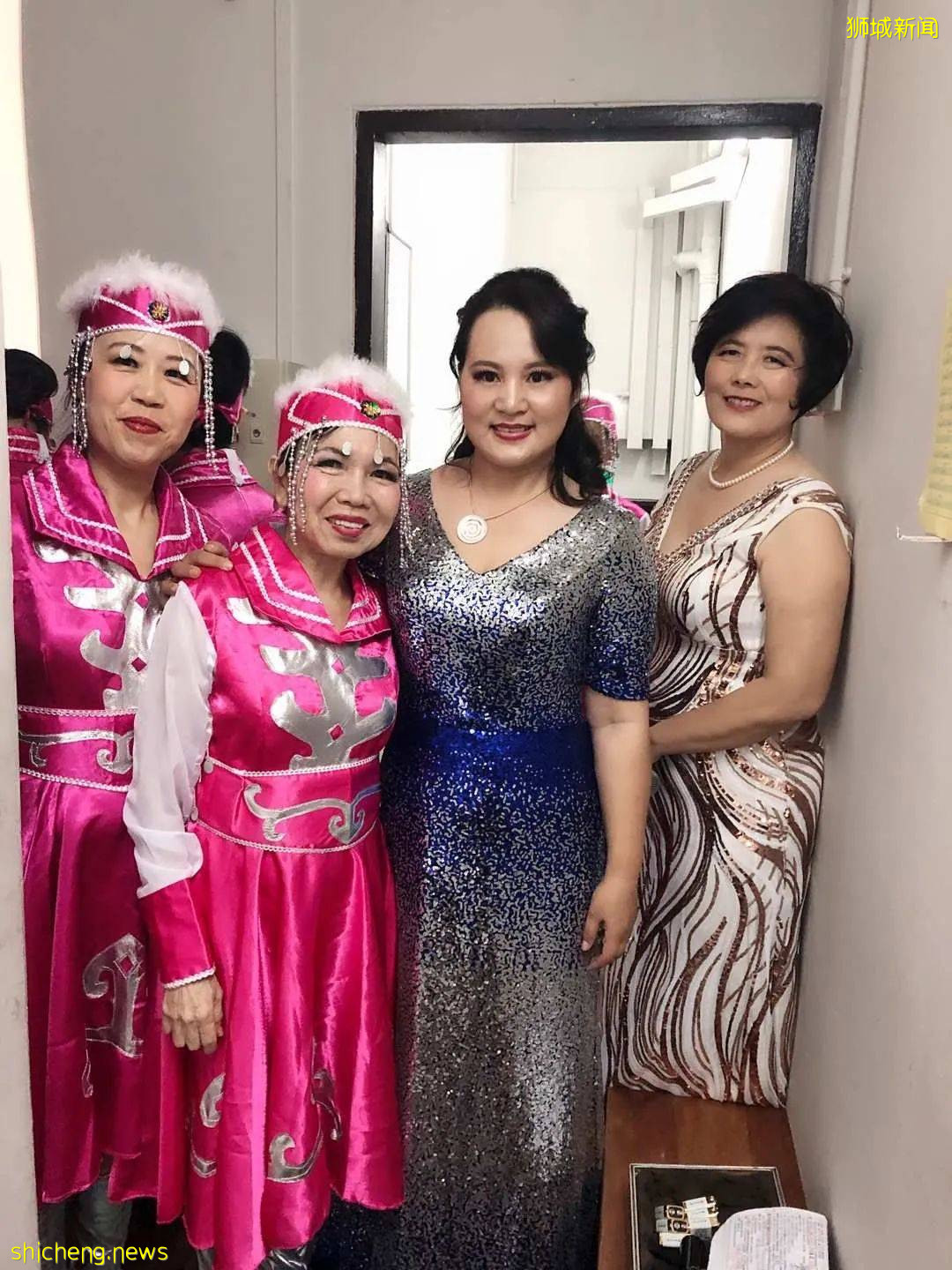 勵志,被央視頻頻采訪!從新加坡華文老師到亞洲傑出女性,這位中國媽媽的蛻變