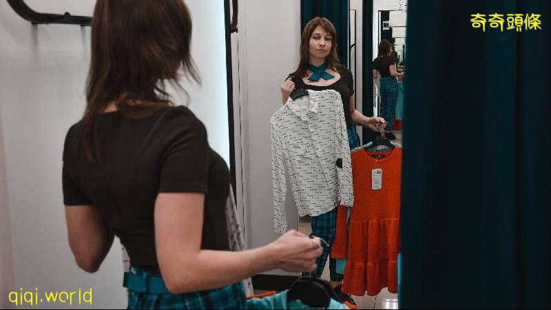 防长：违复管令·1人服装店试衣被捕