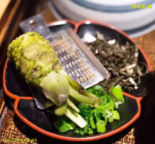 新加坡這一碗絕妙鳗魚飯,讓我甘願排長隊!