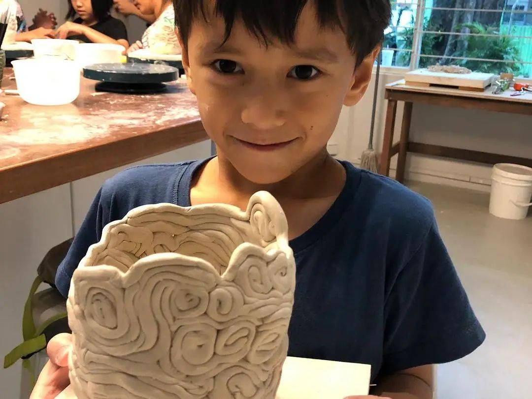 一起玩泥巴!新加坡11家陶艺馆,给娃童年加点糖,还能带作品回家