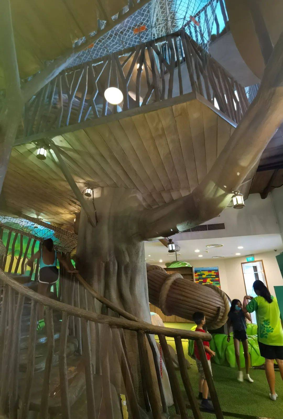 吃土也要去!1家3口嗨翻新加坡五星級酒店,私人沙灘、樹屋、兒童俱樂部…太值了